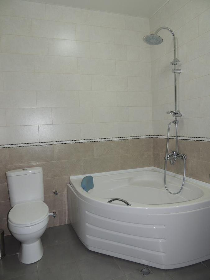 Vanilla Sky Georgia Hotel Natakhtari Bagian luar foto