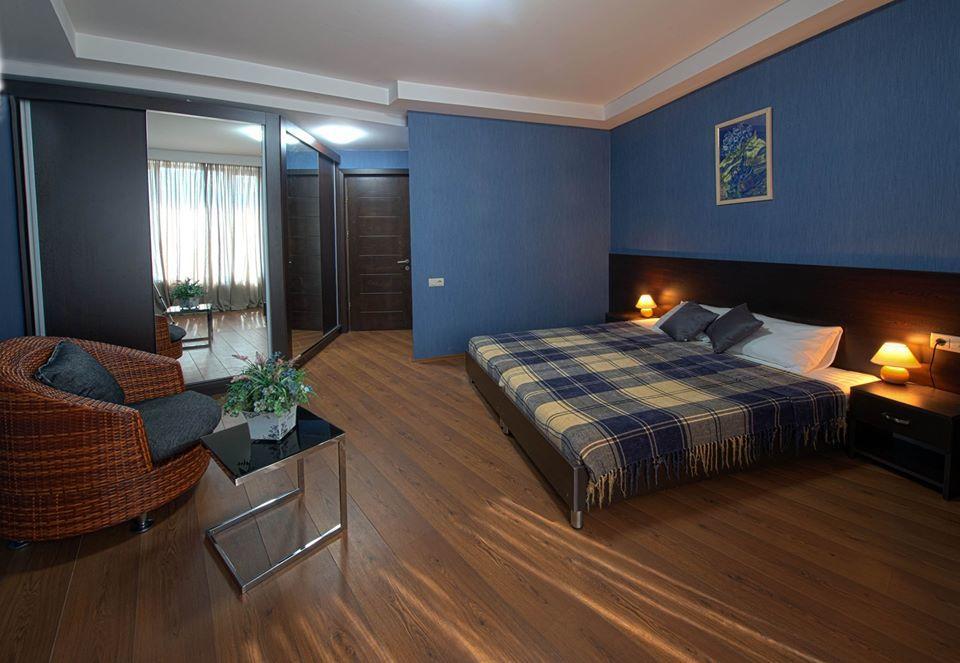 Vanilla Sky Georgia Hotel Natakhtari Bagian luar foto