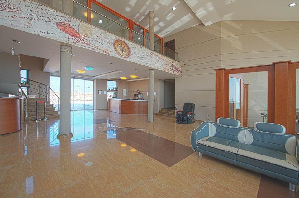 Vanilla Sky Georgia Hotel Natakhtari Bagian luar foto